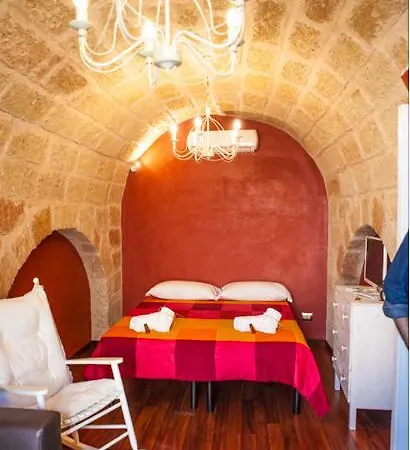 Le Maisonette 3*
