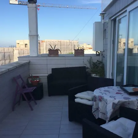 Le Maisonette